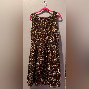 Retrolicious moon dress.